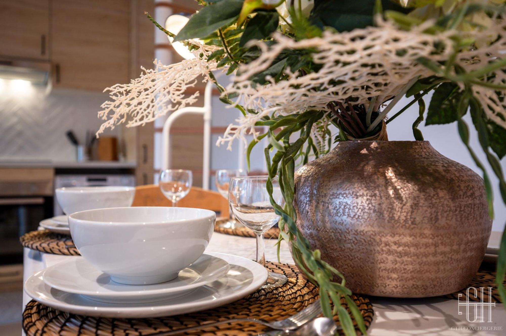 Le Saint Martin / Cathedrale Apartment Tours