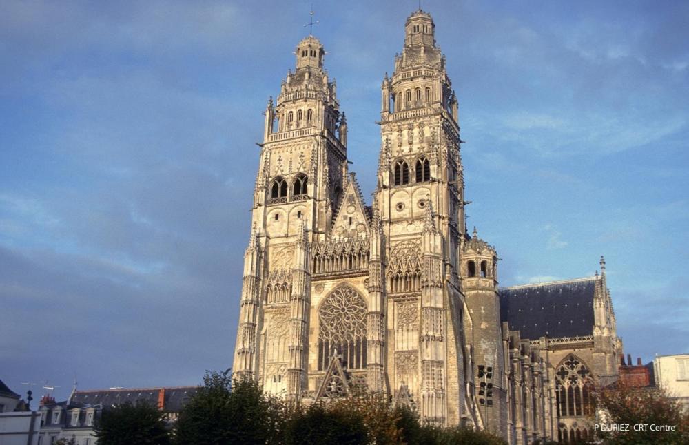 Le Saint Martin / Cathedrale *