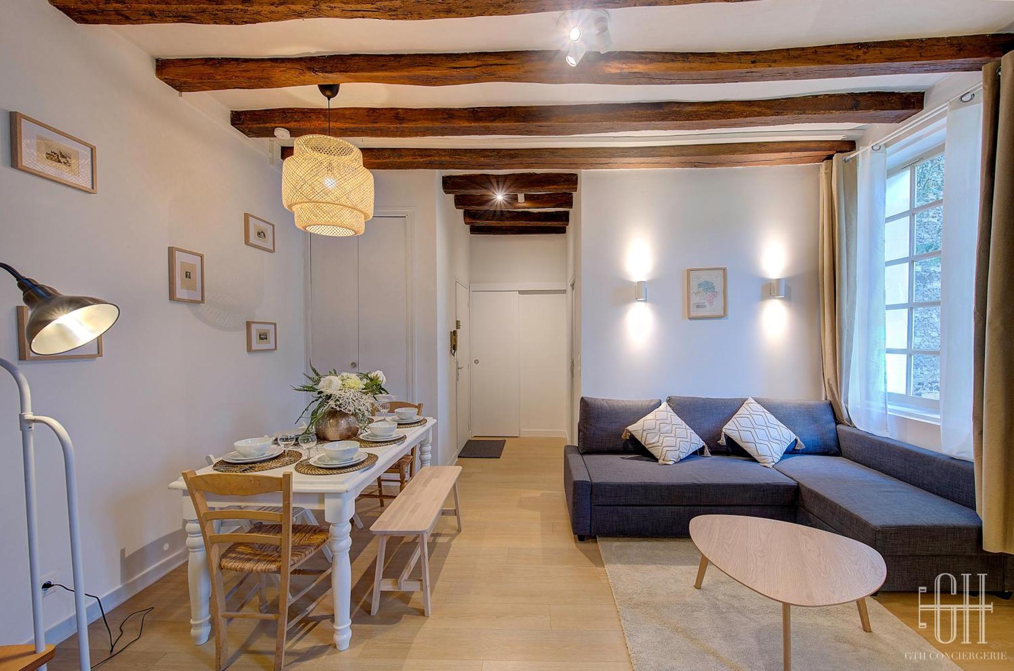 Le Saint Martin / Cathedrale Apartment Tours