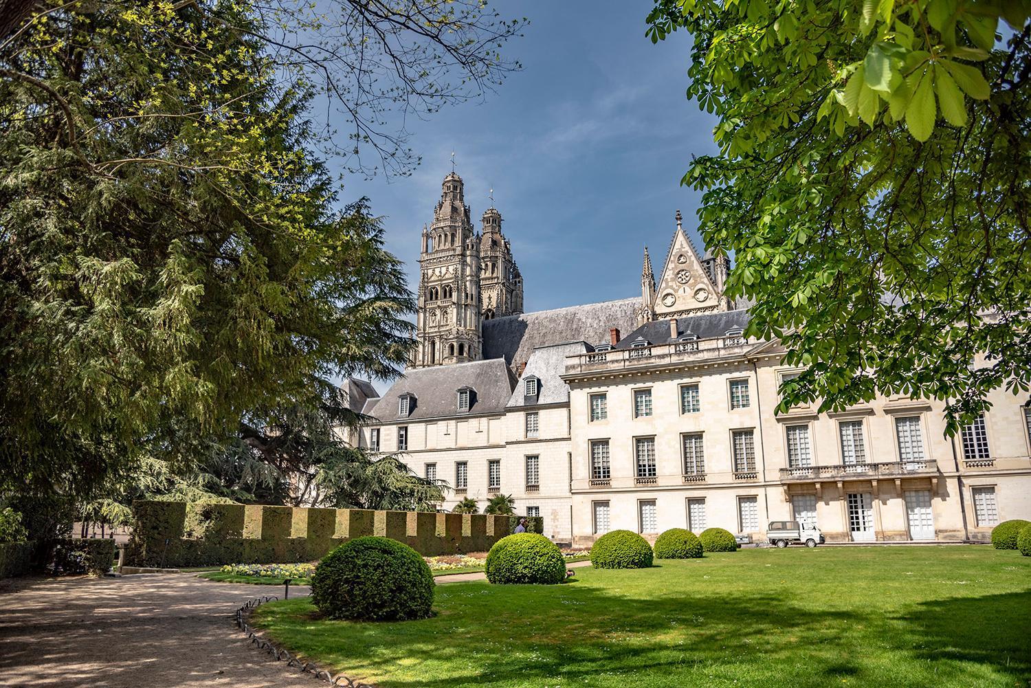 Le Saint Martin / Cathedrale Apartment